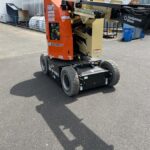 2025 JLG E300AJP