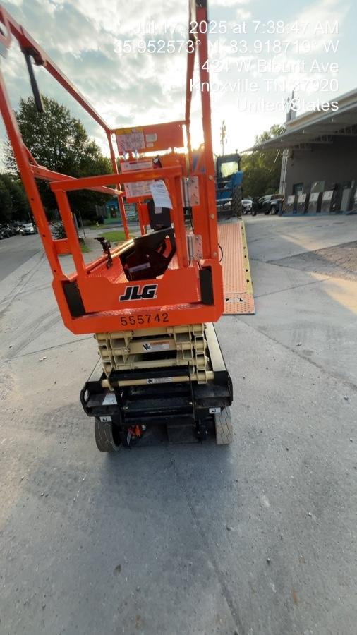 2025 JLG ES1932