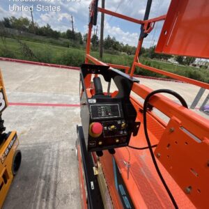 2025 JLG ES1932