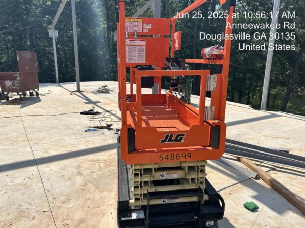 2025 JLG ES1932