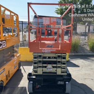 2025 JLG ES3246