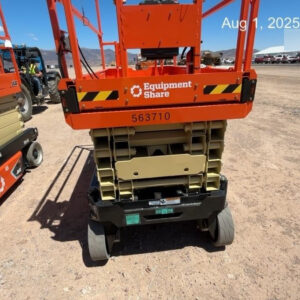 2025 JLG ES3246