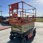2025 JLG ES3246
