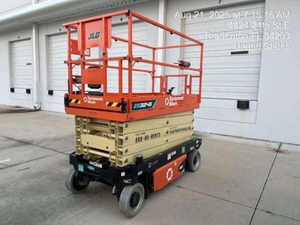 2025 JLG ES3246