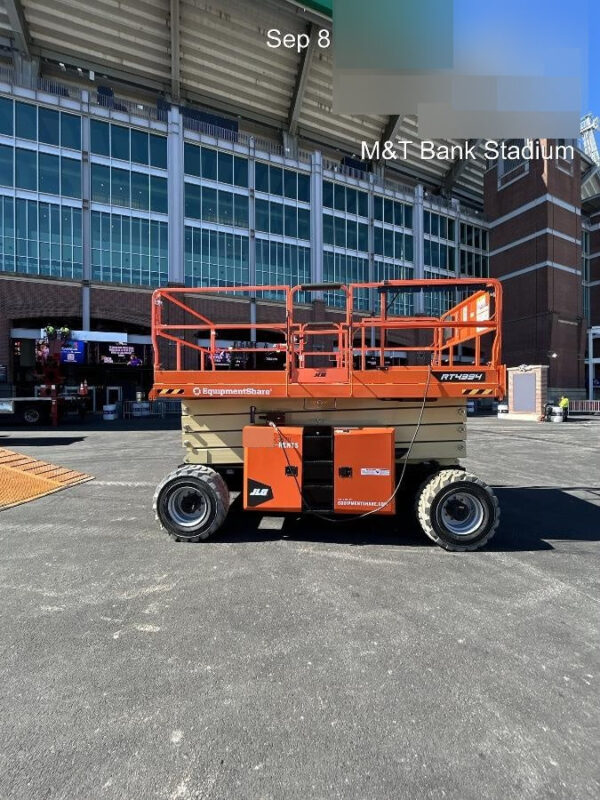 2025 JLG RT4394