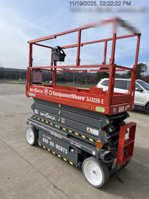 2025 SKYJACK SJ3226