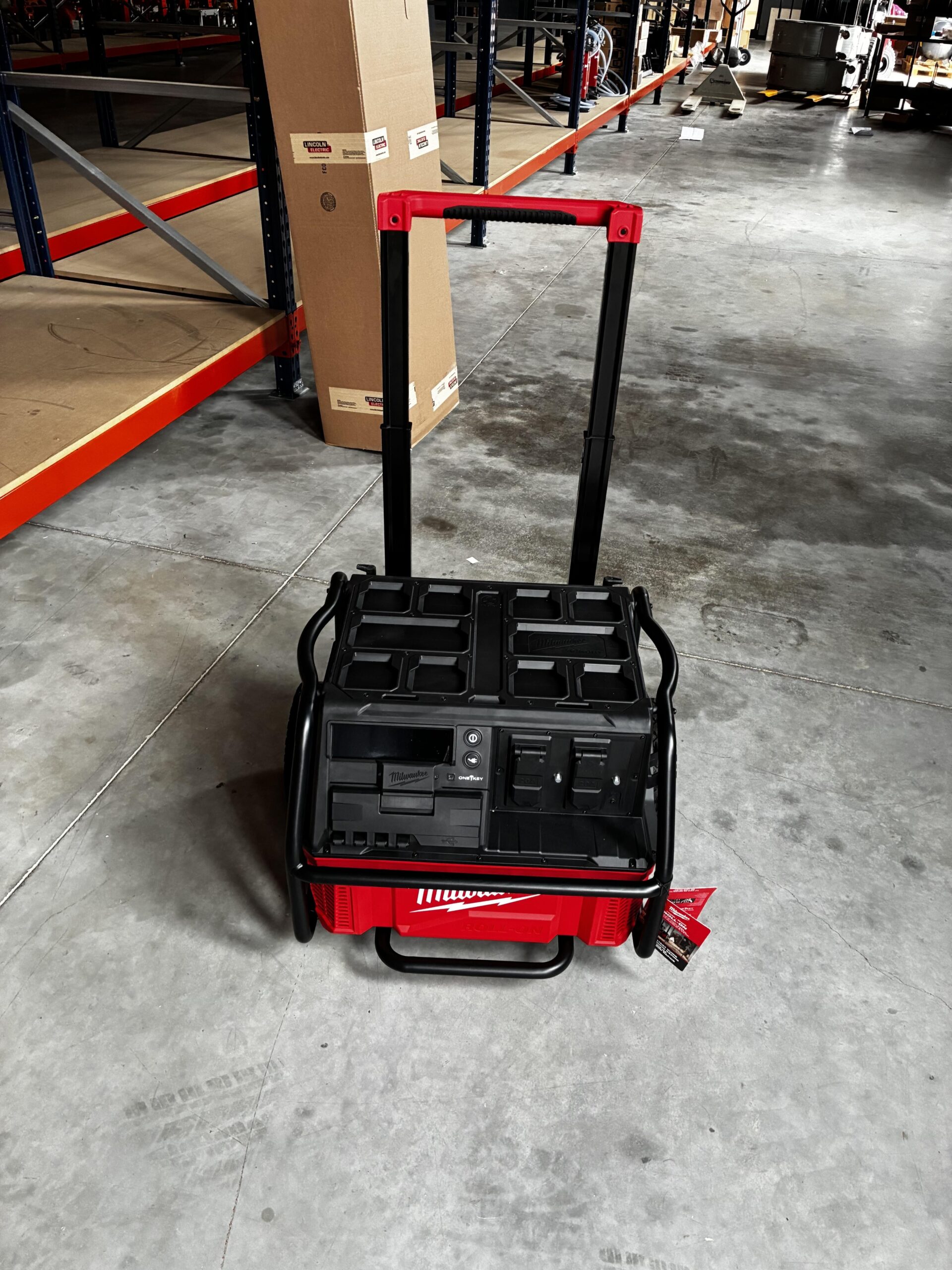 2026 MILWAUKEE 3300R